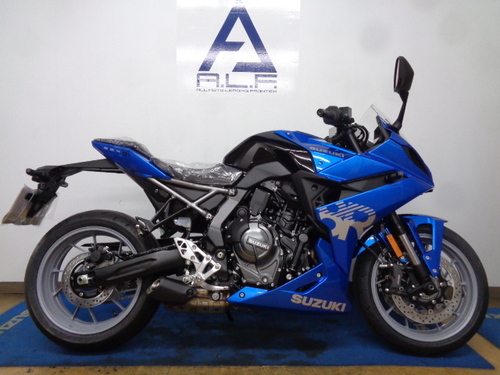 スズキ GSX-8R (104.5万円)